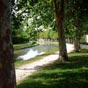Saint-Amand-Montrond : Le canal du Berry  (d'abord « canal du Cher », puis « canal du duc de Berry » avant de prendre en 1830 son nom actuel) avait une longueur de 320 km. Réalisé entre 1808 et 1840, il a été utilisé jusqu'en 1945 puis a été déclassé et a